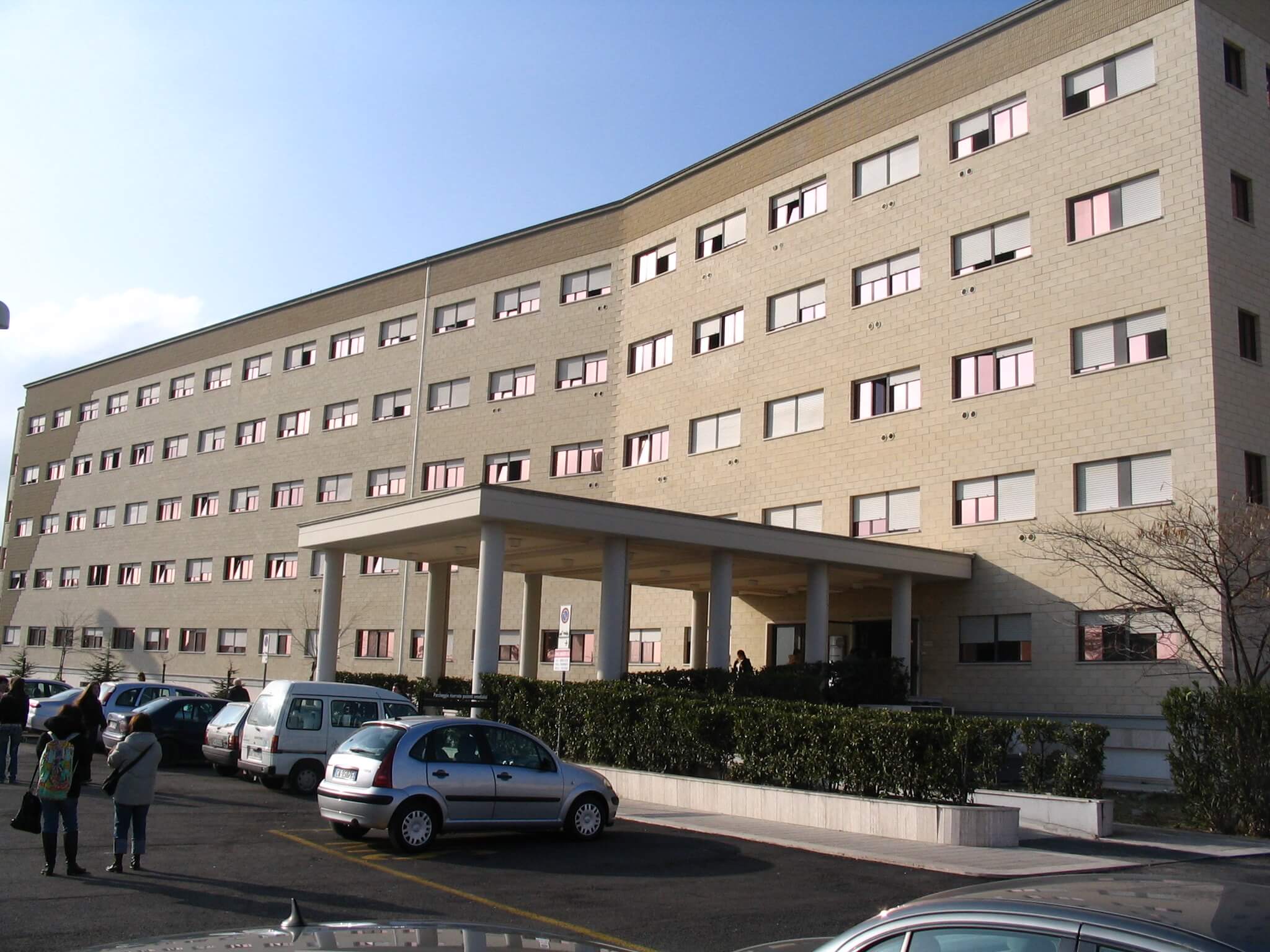Ingresso Ospedali Riuniti Via Napoli